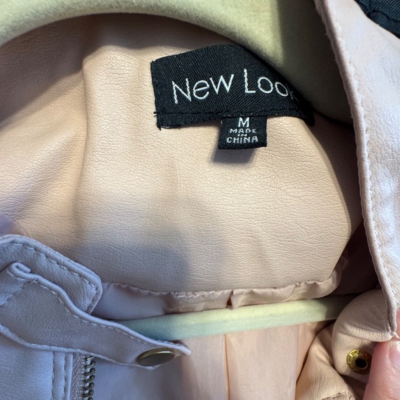 Pink jacket - Picture 3 of 3